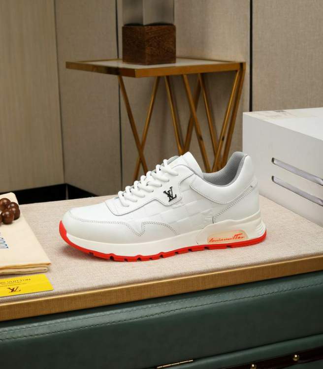 Picture of Louis Vuitton Shoes _SKULVsz38-44mnf0310116968
